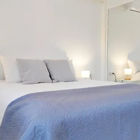 Luminoso Con Piscina Y Aparcamiento *