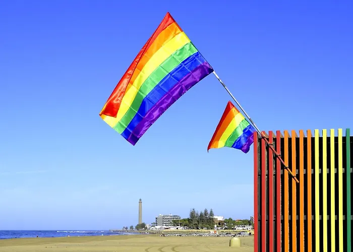 Luminoso Con Piscina Y Aparcamiento *