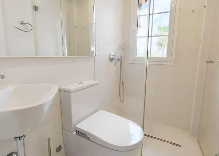 Luminoso Con Piscina Y Aparcamiento شقة *